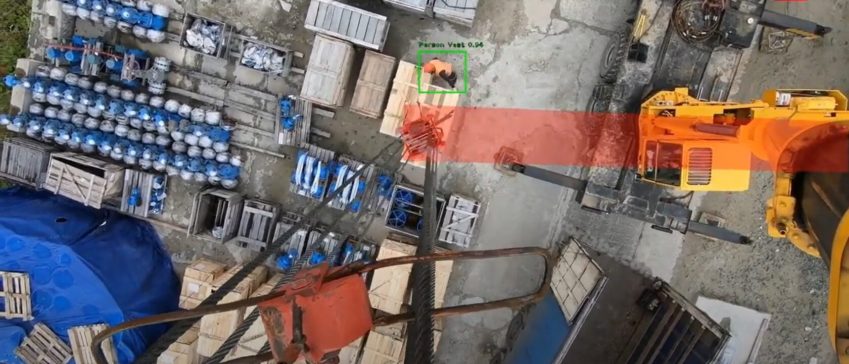 Illustration of a dynamic hazardous zone during lifting work.