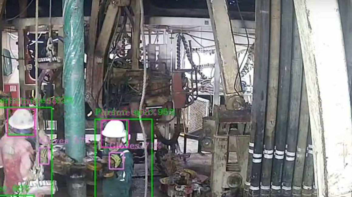 Project screen excerpt: person and PPE detection on the rig floor in Saudi Arabia.